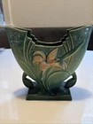 Beautiful Mid 1940s Roseville Pottery Green Zephyr Lily Fan Shaped Vase 205-6"