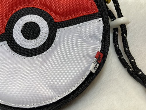 LEVIS X POKEMON POKEBALL CROSSBODY POUCH PURSE 25TH ANNIVERSARY OF POKEMON NWT - Picture 3 of 11