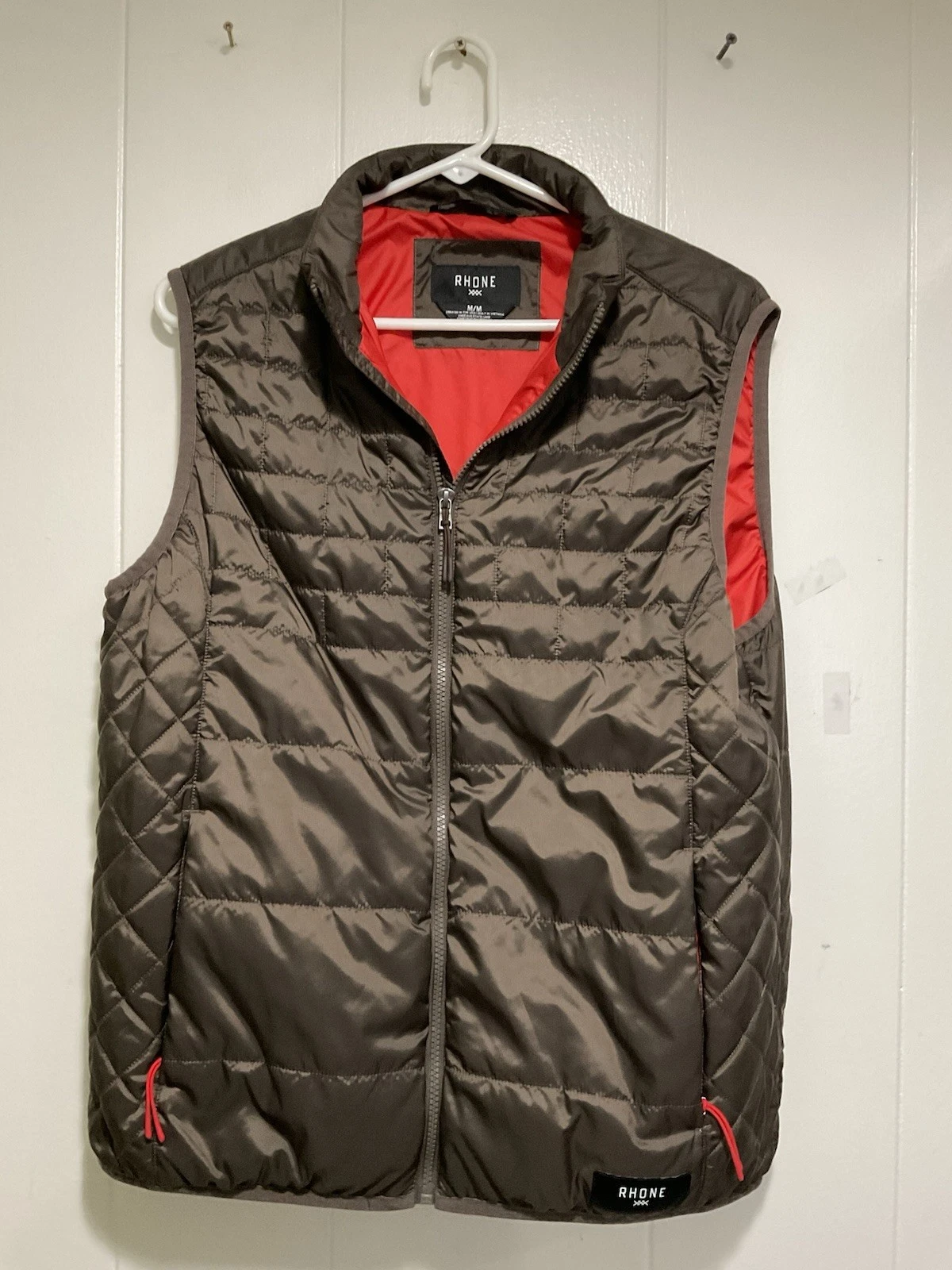 Rhone Men’s Brown Nordic Quilted Insulated Vest Size Medium Outdoors Activewear
