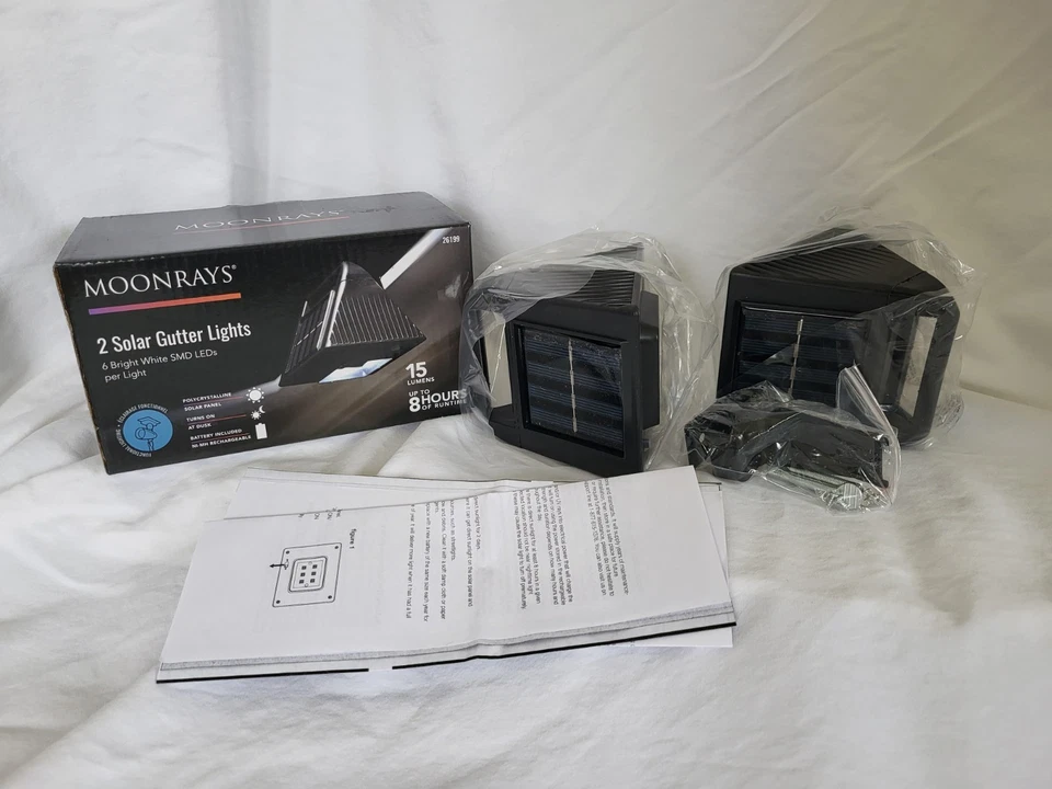 Fusion Moonrays Solar Eavestrough Lights (2-pack) - Image 2 of 4