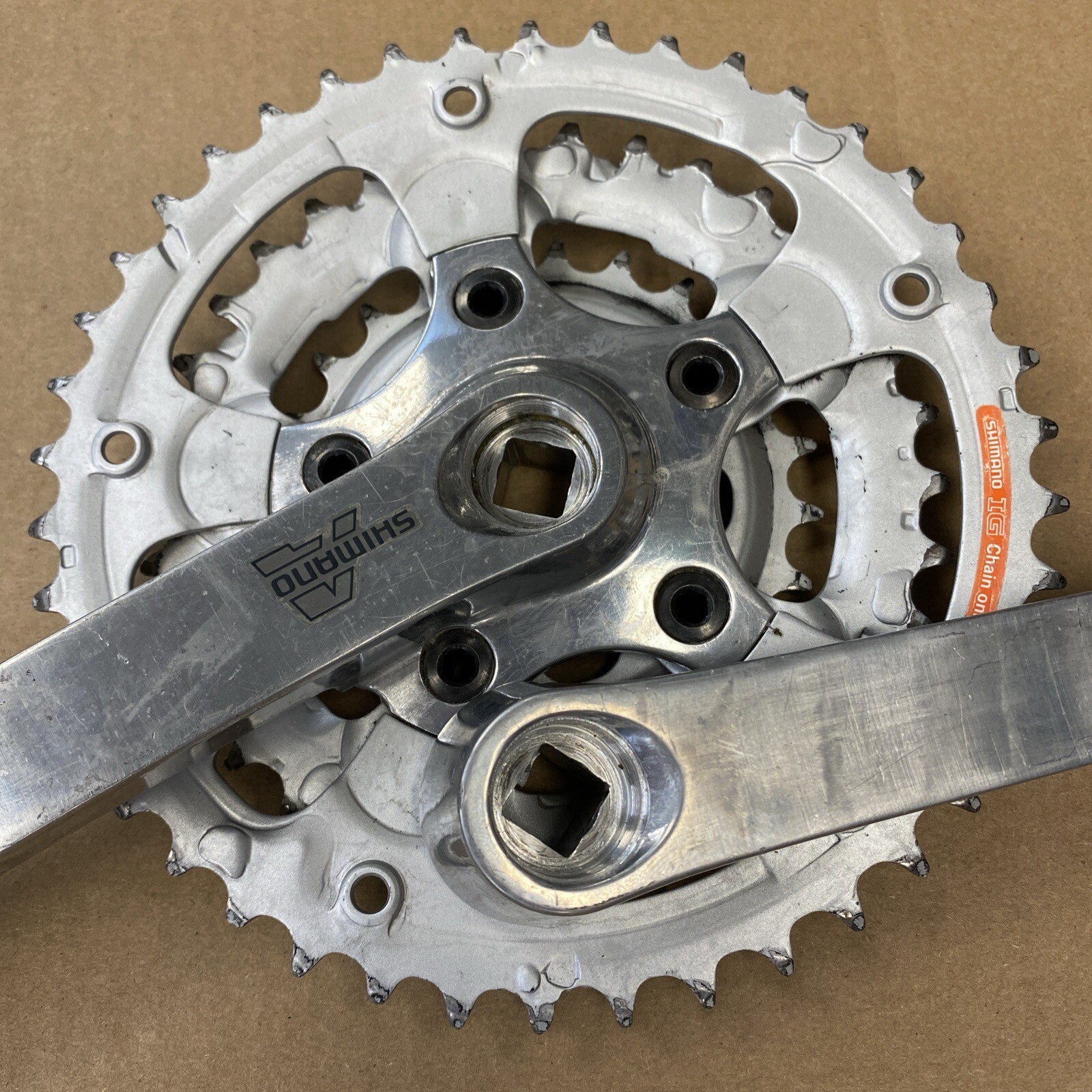 Shimano FC-MC16 IG Crankset 175 MM 42-34-24 Chainrings Square Taper Triple