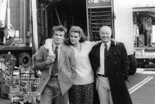 Actors Patrick Thompson, Brooke Shields and Russell Newman on the - Old Photo 1