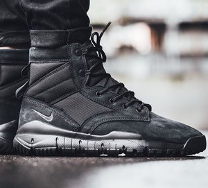 botas nike sfb