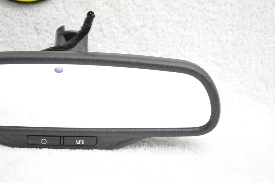 2013-2015 Chevy Captiva Saturn Vue Automatic Dimming Power Rear View Mirror OEM - Image 3 of 4