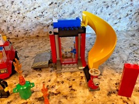 Lego City Town Fireman Lot 10671 Fire Emergency 60088 Fire Starter Set 2015