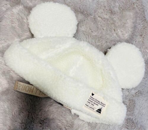 Tokyo Disney Resort Mickey Ears Fluffy Cap 58cm Boa White Winter Park Limited - Picture 1 of 3
