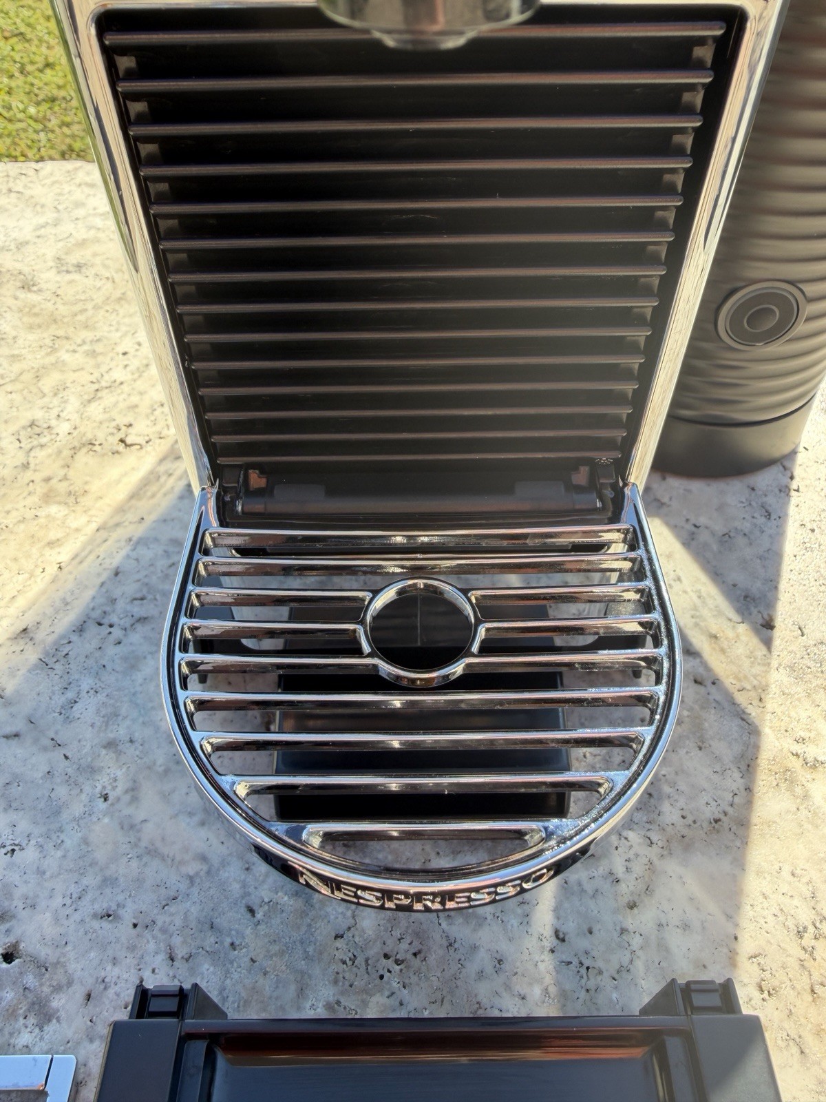 Nespresso CitiZ & Milk Espresso Machine by De’Longhi Chrome Good Condition