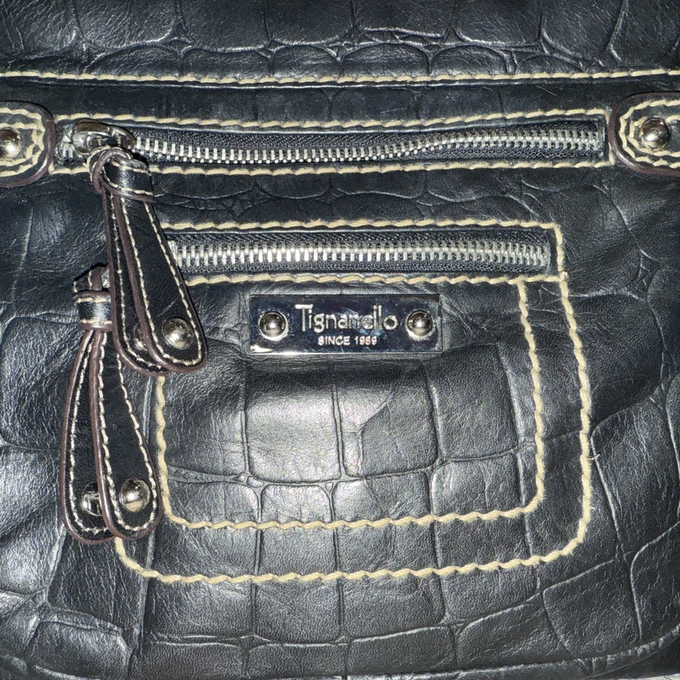Bolsa tiracolo Tignanello preta jacaré em relevo com fio - Imagem 4 de 4