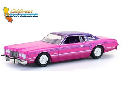 FORD Thunderbird - Lowrider - 1975 - pink - Greenlight 1:64