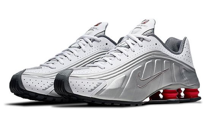 Nike Shox R4 2018 Metallic Silver Comet Red White Size 8.5 BV1111-100 Nike-Shox-R4-Metallic-Silver-  main image 2