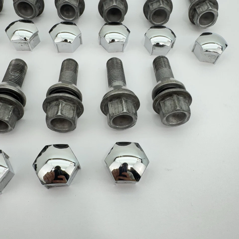 Volvo S60 2019-2025 llanta tuerca pernos pernos con tapa de cubierta OEM -juego- Foto 3 de 4