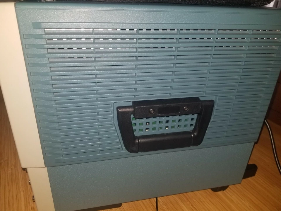 Tektronix TDS8000 DC-50 GHz Sampling Oscilloscope Upgraded Memory & Storage - Image 3 of 4