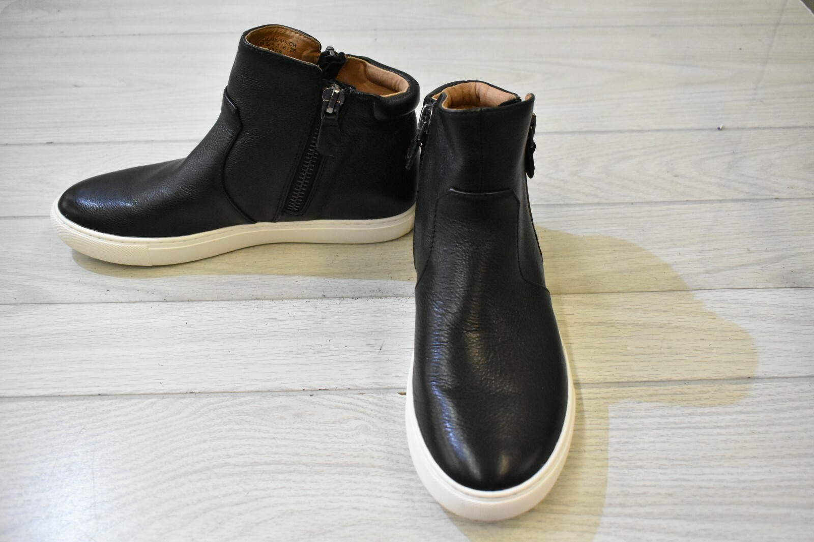 Kenneth Cole Carter Comfort Sneaker 