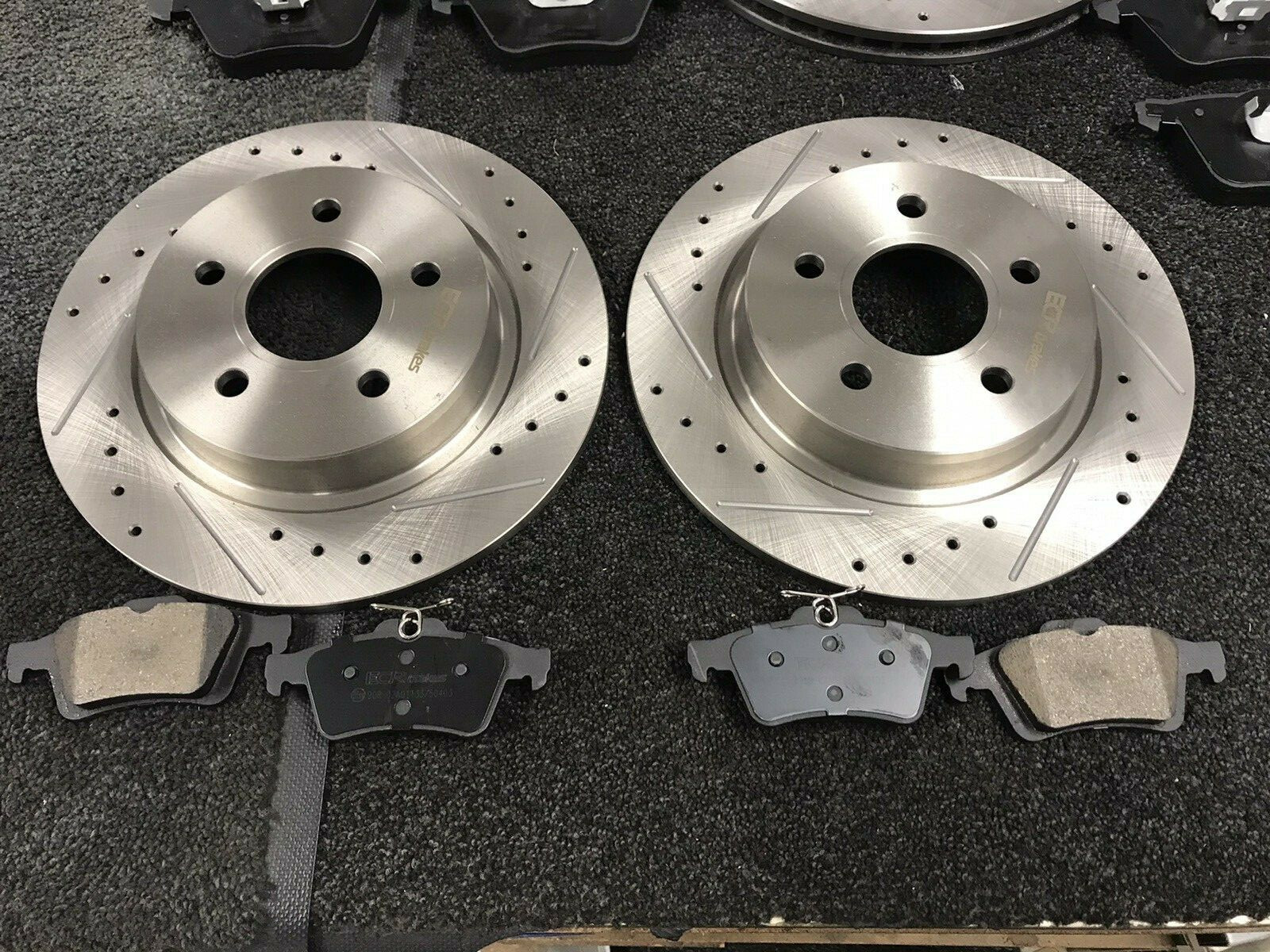 FORD KUGA TITANIUM X TDCi BRAKE DISC CROSS DRILLED GROOVED FRONT REAR