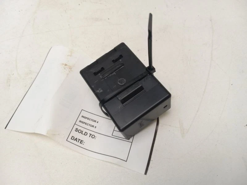 Módulo de control de entrada sin llave Nissan Frontier 2005-2007 Foto 2 de 4