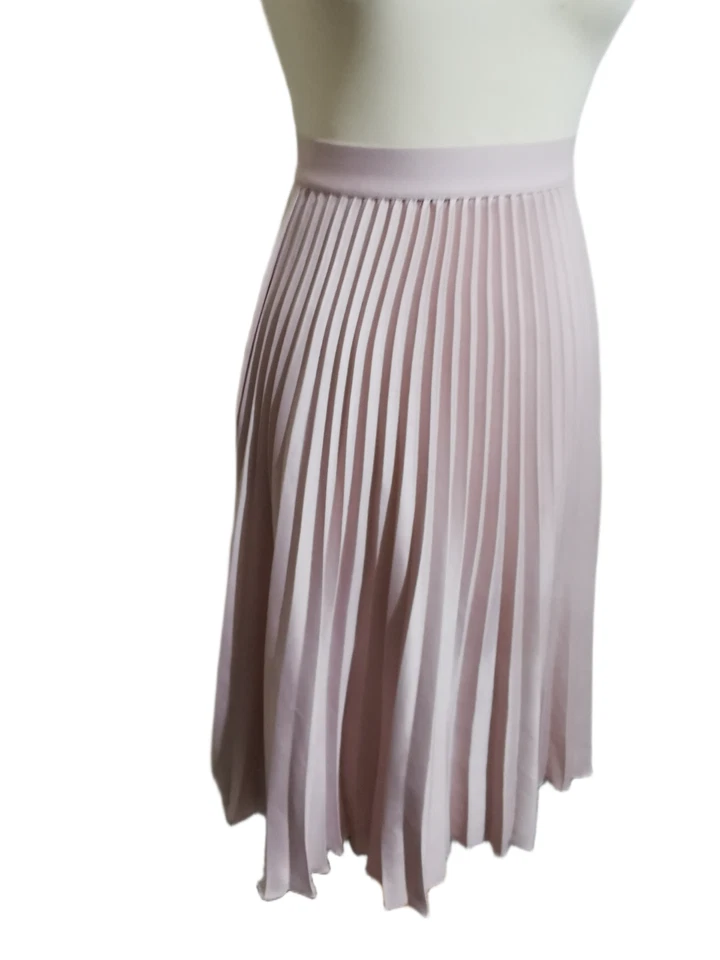 Lovely H&M Skirt Size XS - Image 2 of 3