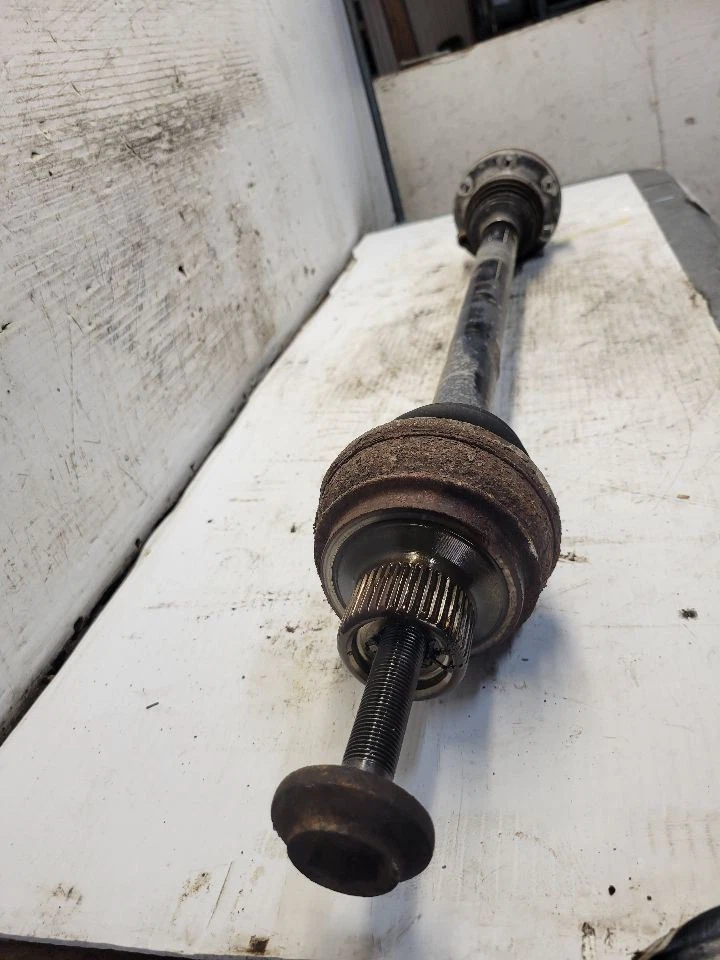 Задний вал оси подходит для 11–18 AUDI A8 1693285 - Изображение 2 из 4