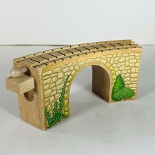 Thomas the Train Wooden Railway Track Piece Curved Tunnel Overpass 2001