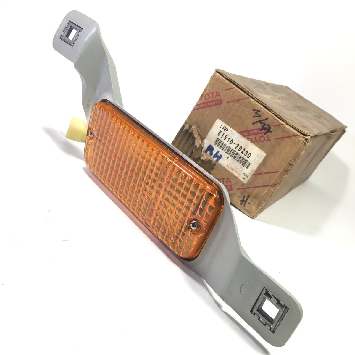 TOYOTA CORONA RT130 TT132 1978-1980 Front Turn Signal Lamp RH