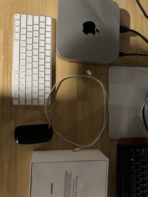 Apple M2 Mac mini 2023 シルバー8GB 512GB Apple Mac mini M2 2023 Silver 8GB RAM 512GB SSD + Magic Keyboard