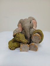 Tuskers Adventures of Henry "Krokodiltränen" Elefant Figur Ornament