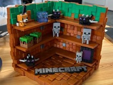 Minecraft Display Shelf, Creative Play, Display Characters