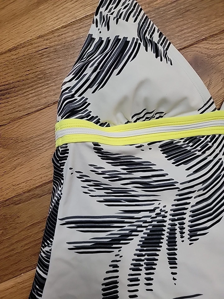 NIKE Women’s Swimsuit Set Tankini Black, White, Yellow, Floral, Size 10 - Image 3 of 4