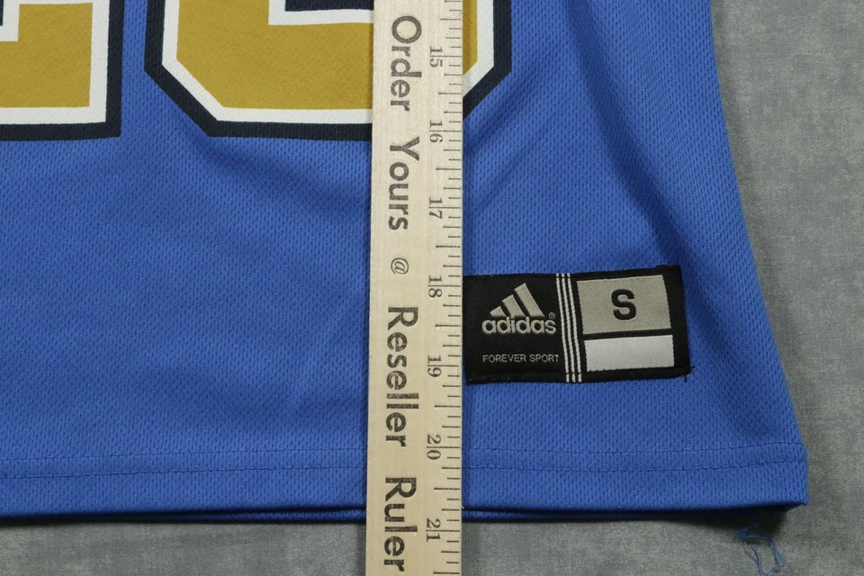 Camiseta de fútbol americano UCLA Bruins para mujer pequeña en polvo azul dorado NCAA Adidas #28 Foto 3 de 4