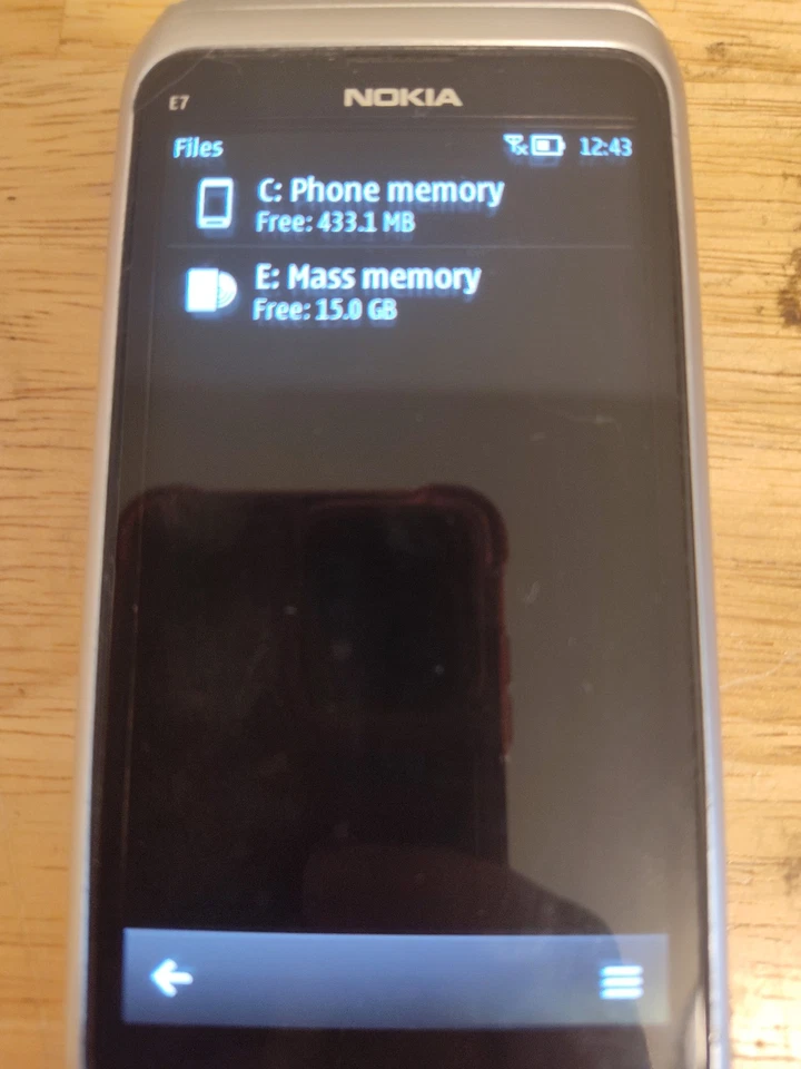 Smartphone Nokia E7-00 Plateado 16GB Desbloqueado RM-626 Raro Symbian Belle Foto 4 de 4