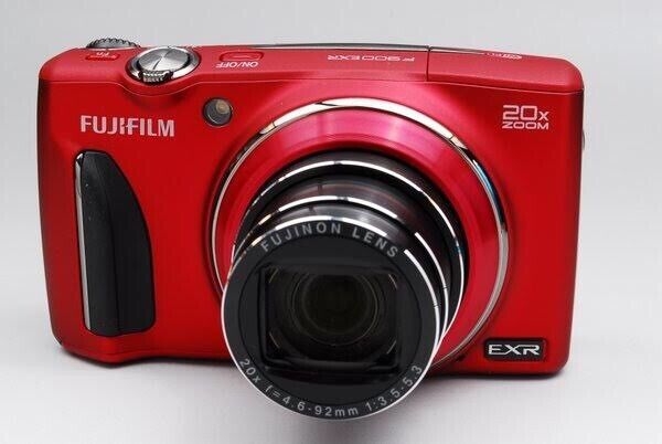 FUJIFILM FinePix F900EXR digital camera W. 20x Zoom Lens Superb