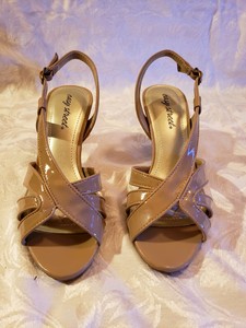 Easy Street Nude Tan Patent Leather Women's High Heel Sandal (Desi) | eBay