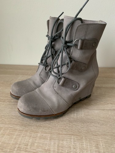 A+ Sorel Joan of Arctic Wedge Mid Boot 