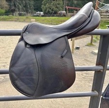 Stubben Zaria DeLuxe saddle 17.5” 30 Tree