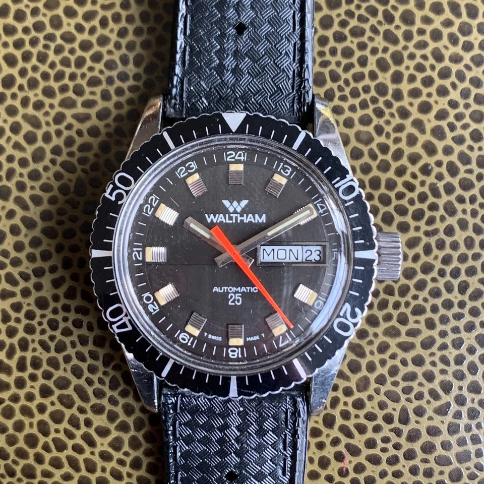 Vintage Waltham Automatic Skin Diver 36.5mm Stainless Steel Case Wristwatch - Image 2 of 4