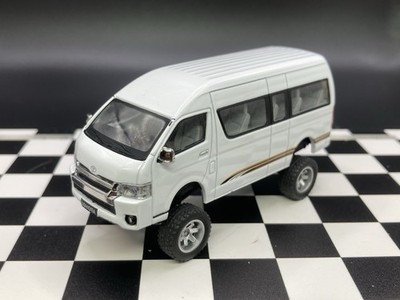 Toyota HiAce Lifted 4x4 Truck 1/64 Scale Massdi Diecast Custom Van 4WD Masdi