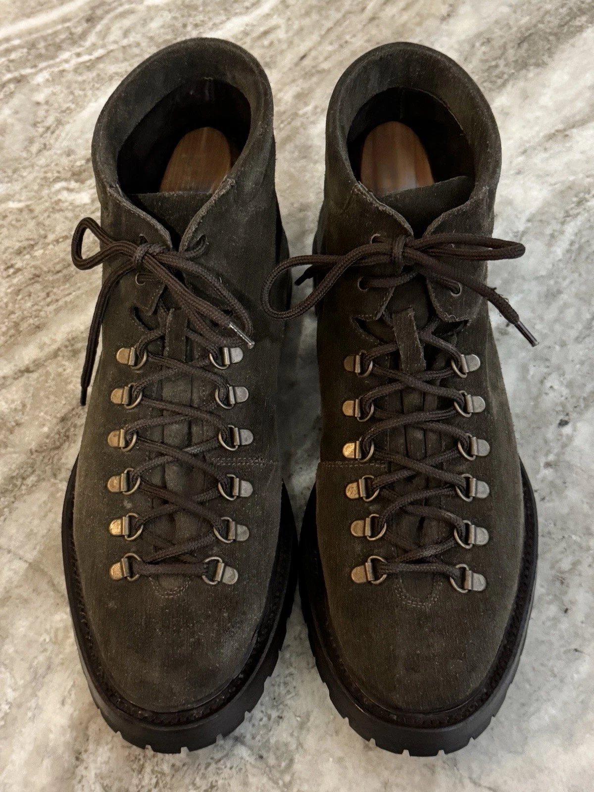 Men's Bergdorf Goodman Boots Lug Sole 11 Brownish Green Suede Hiking Winter Snow