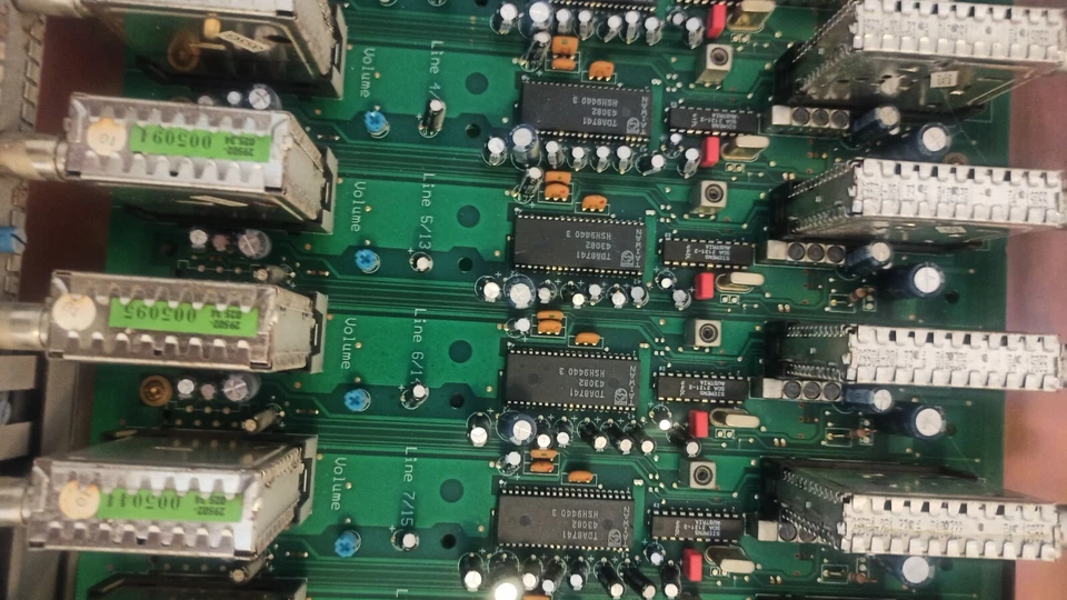 Grundig STC 1600 Head Station / Multi Tray Satellite System - Bild 4 von 4