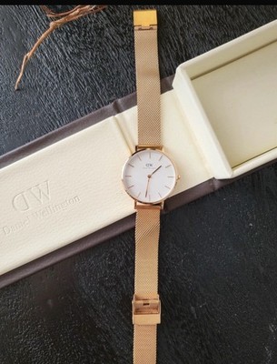 Daniel Wellington Petite Melrose Damenuhr Roségold