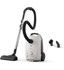 AEG CLEAN 5000 Staubsauger mit Beutel, Hohe Saugleistung,37% Recyclingkunststoff