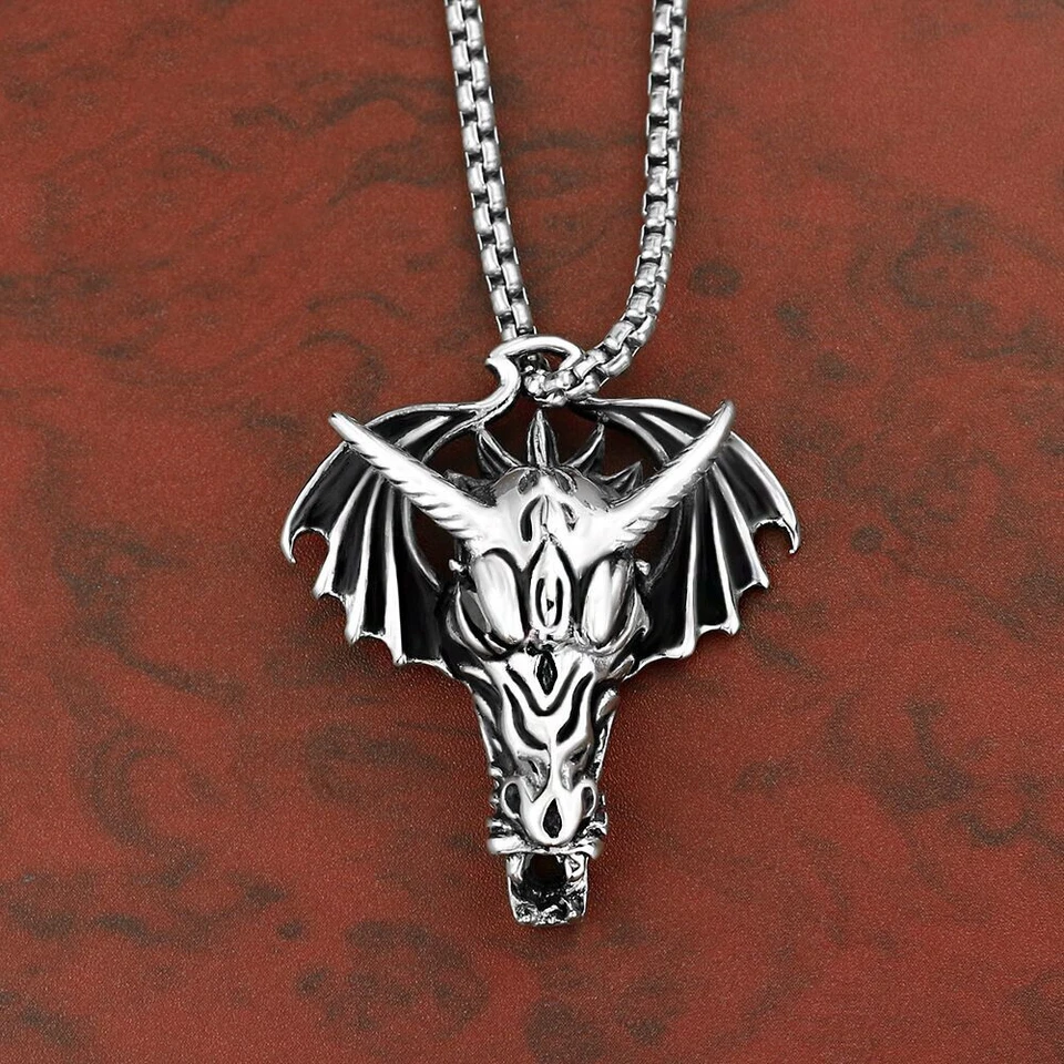 Collar de motociclista gótico de acero inoxidable con colgante de dragón alas de cuerno de ojo de circonita negra para hombre Foto 2 de 4