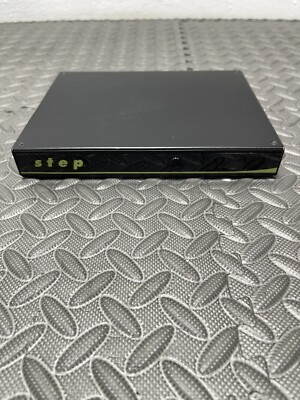Giada i58B i3 5010U 2x2.1GHz  4GB RAMM 120GB SSD