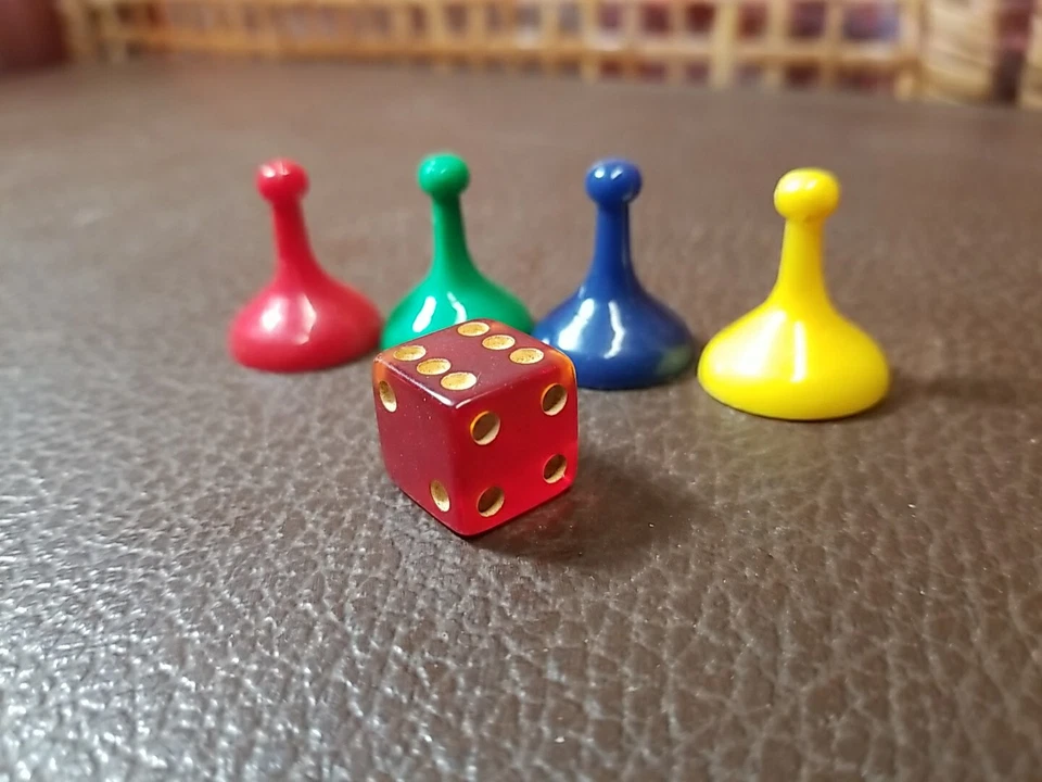 1975 Payday Board Game Replacement Parts Lot Game Pieces And Dice - Image 2 of 4