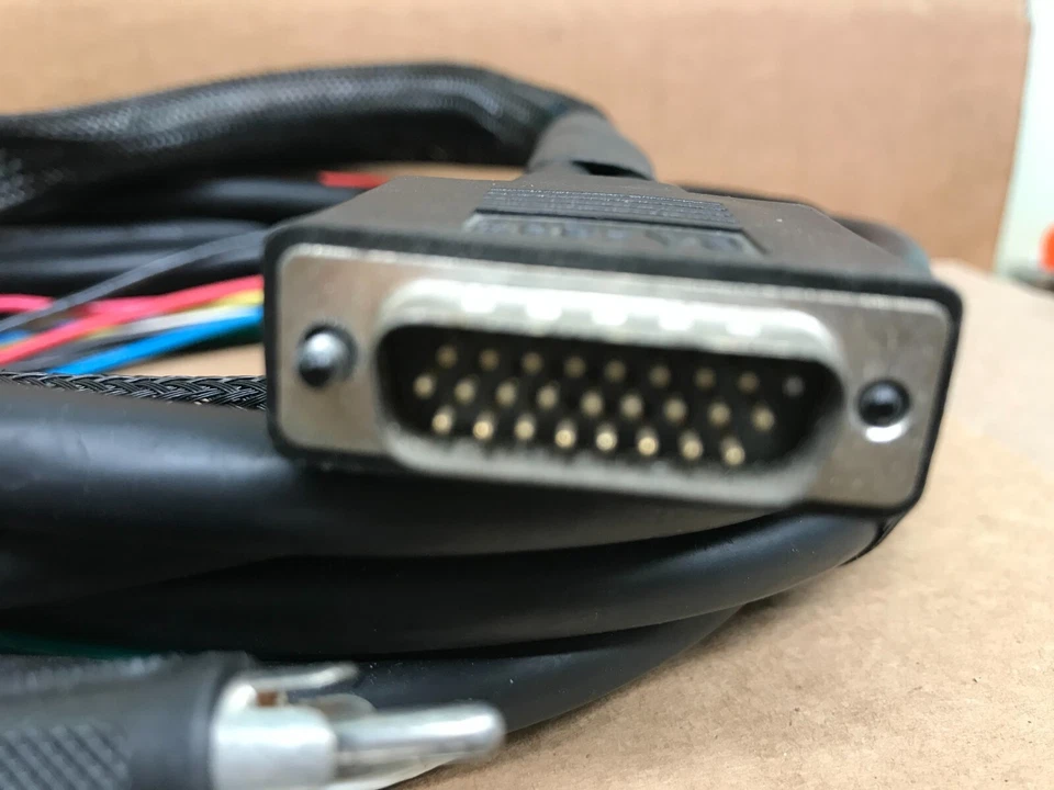 DB2626 pin  Male to Dual 4 BNC 2 RCA breakout cable, 10 ft - Image 2 of 4