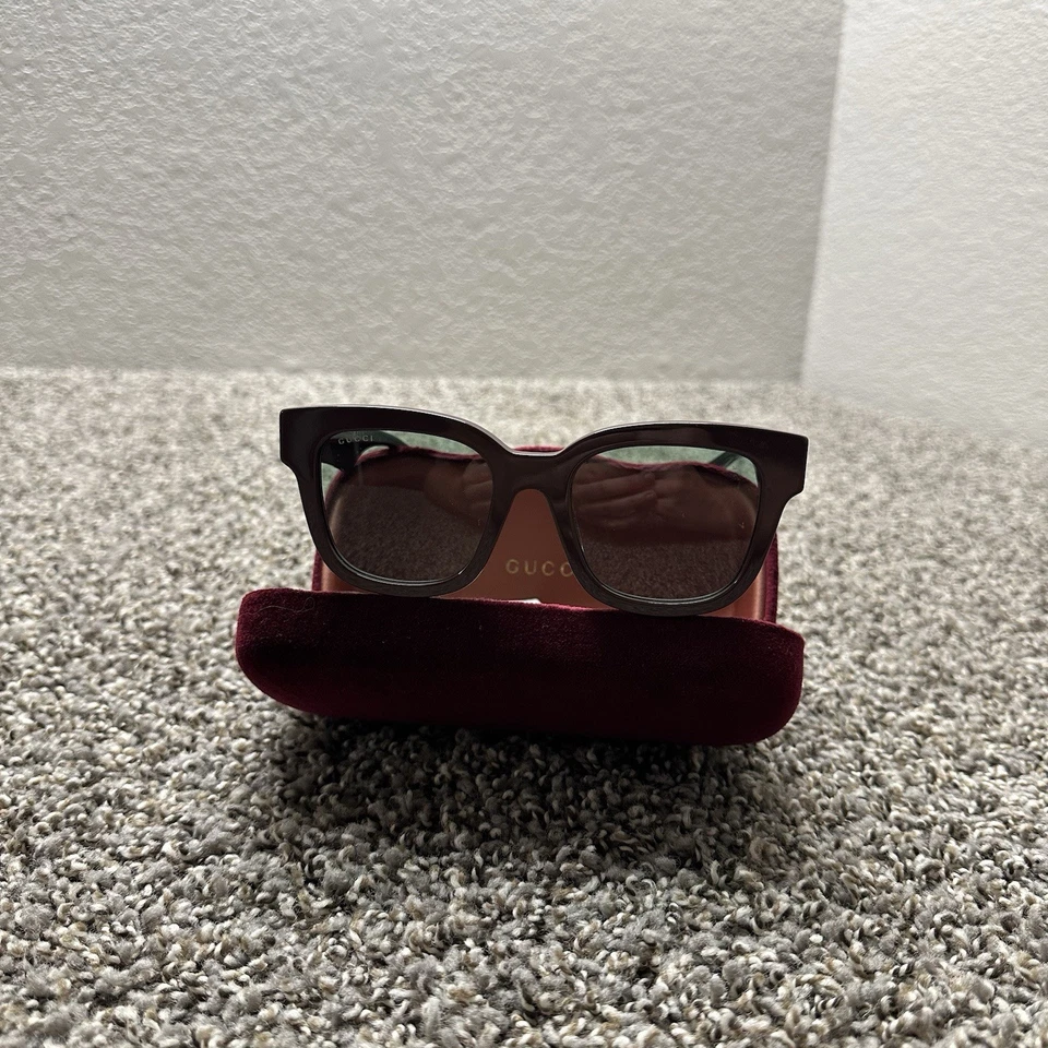 Gafas de sol para mujer GUCCI GG0998S 004 negras cuadradas 52 mm Cateye borgoña Foto 3 de 4