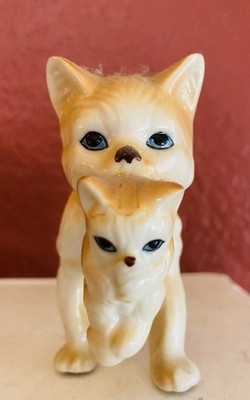 Mother Cat Kitty Carrying Baby Kitten Figurine Orange Tabby Vintage nice