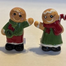 CHRISTMAS GINGERBREAD BOY & GIRL SALT & PEPPER SHAKERS, New