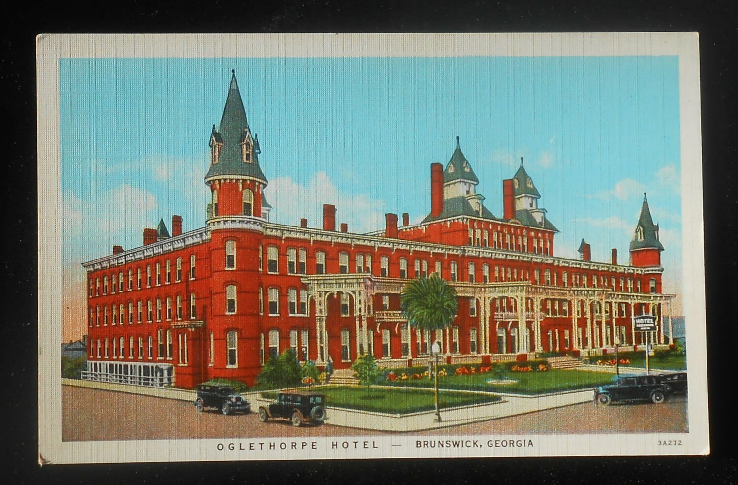 1930s Oglethorpe Hotel Antique Cars Brunswick GA Glynn Co Postcard