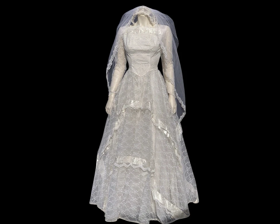 Винтажный 50-х 60-х тюль и кружева квадратный лодка шеи длинным рукавом свадебное платье / XS - Изображение 3 из 4