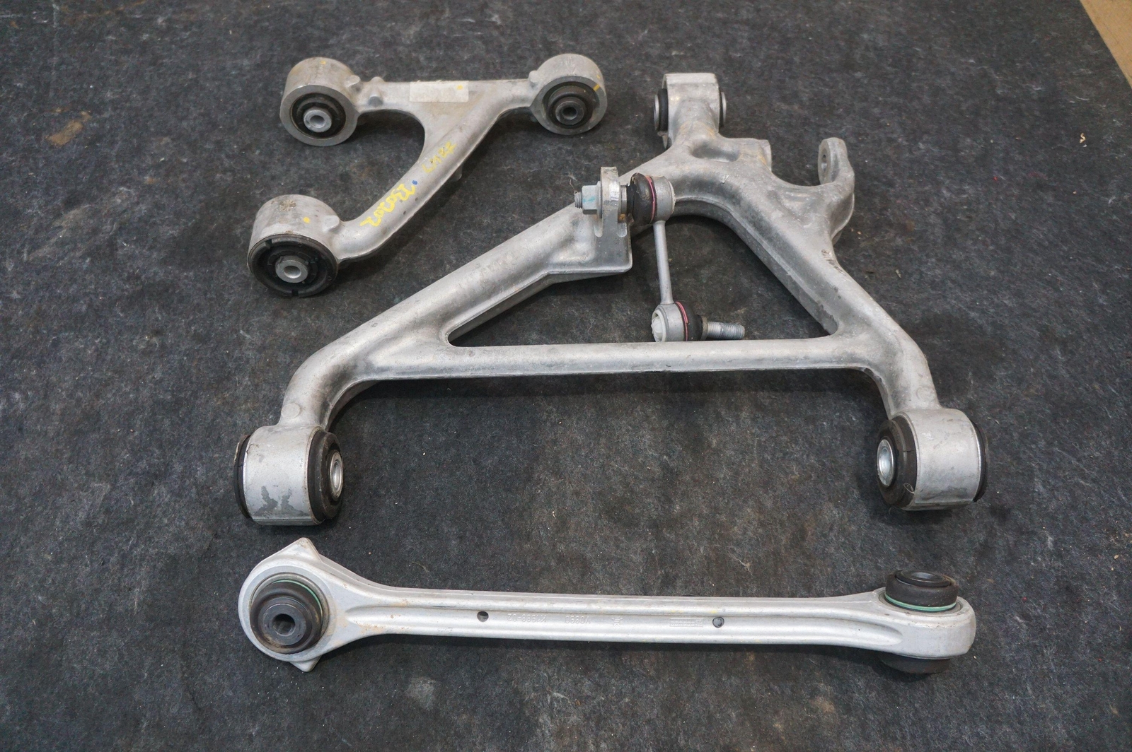 Set Of 3 Left Rear Control Arms Oem 4g43-5k743-bc Aston Martin Vantage Db9