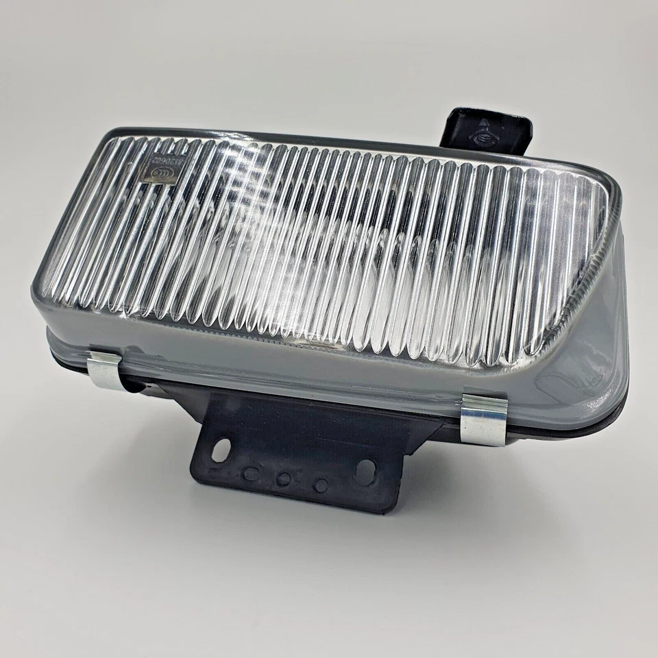 Fog Lamp Light Left for ISUZU NPR NQR NPR-HD  08-23 8982320591 - Image 4 of 4